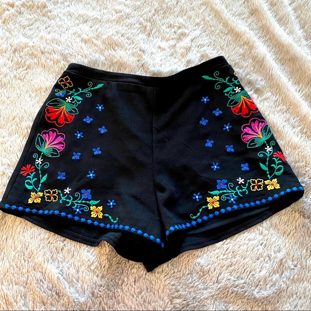Colorful Floral Embroidered Shorts (Size - M)